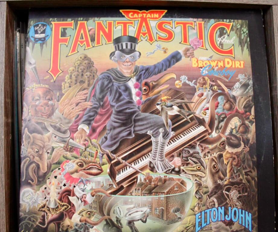 Elton john Captain Fantastic album cover