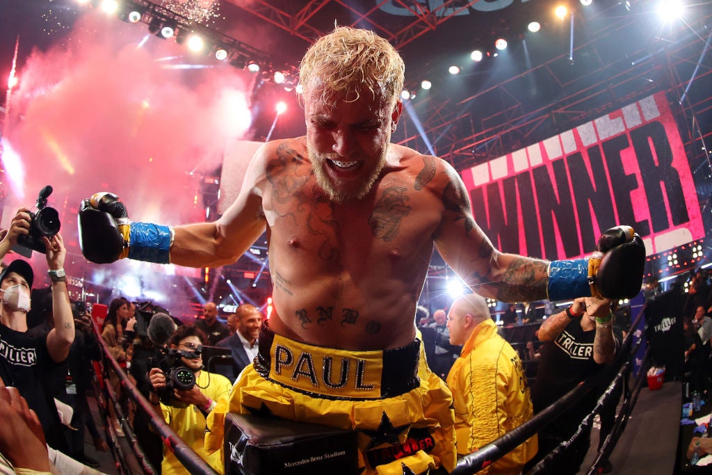 Jake Paul boxer in the ring ready to fight (Netflix is being sued over the Tyson-Paul match)