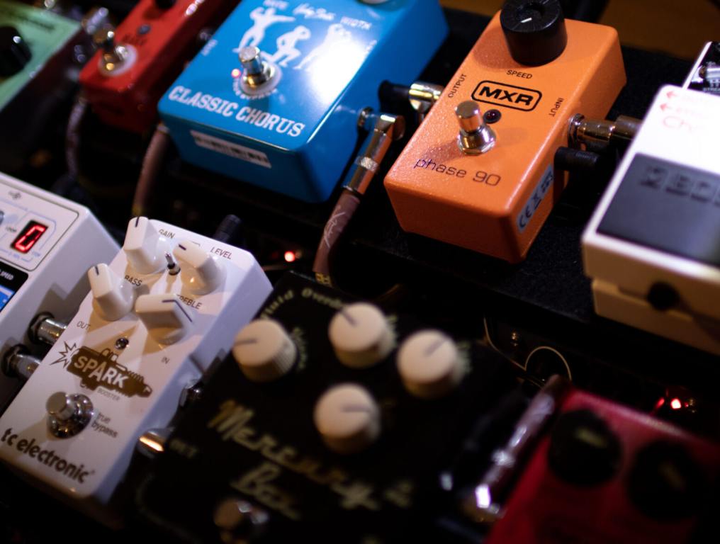 An Effects Pedal That Makes Your Guitar Sound Like Farts Now Exists