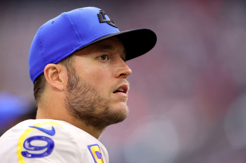 Yes, Kelly Stafford Threw a Pretzel at a 49ers Fan