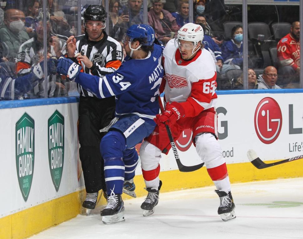 Detroit Red Wings v Toronto Maple Leafs