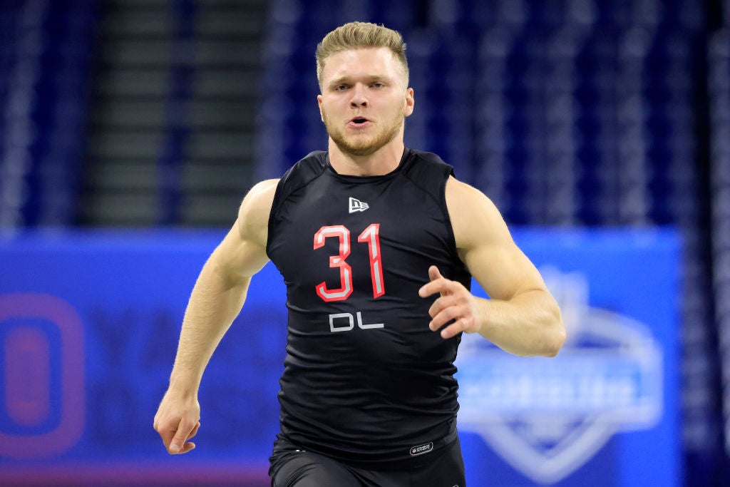 Detroit Lions Give Inside Look at Training with Electrifying Photos