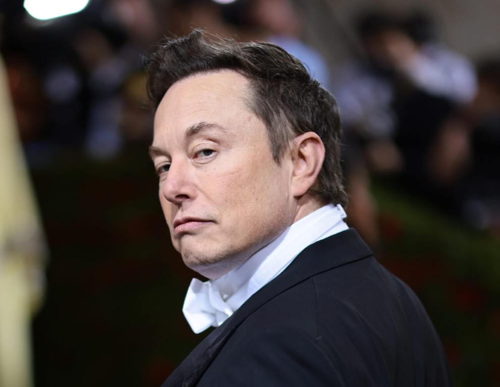 Elon Musk: Under Federal Investigation Over Twitter Deal