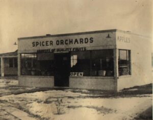 Vintage picture of Spicer's market that was once located near Novi and Grand River roads.